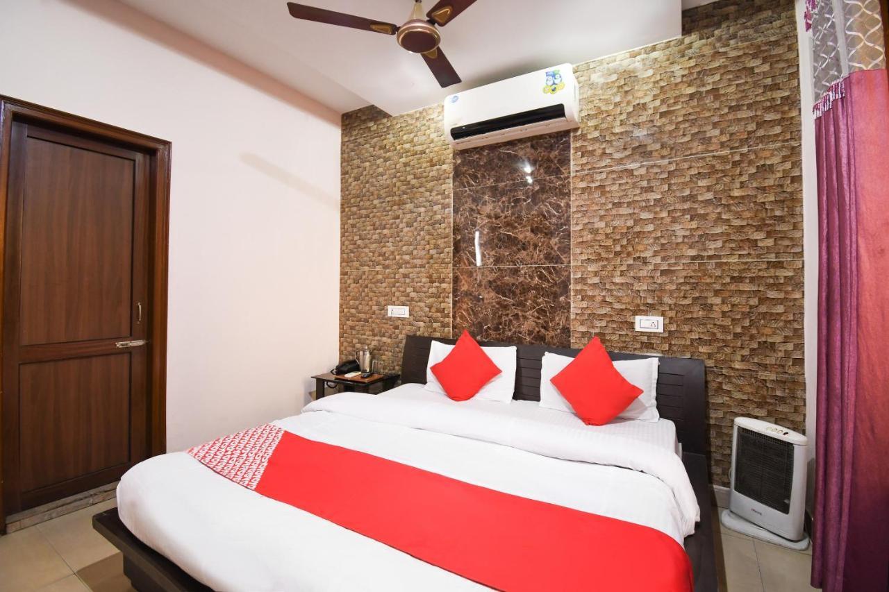 Oyo 67033 Hotel Sahil Plaza Una  Ngoại thất bức ảnh